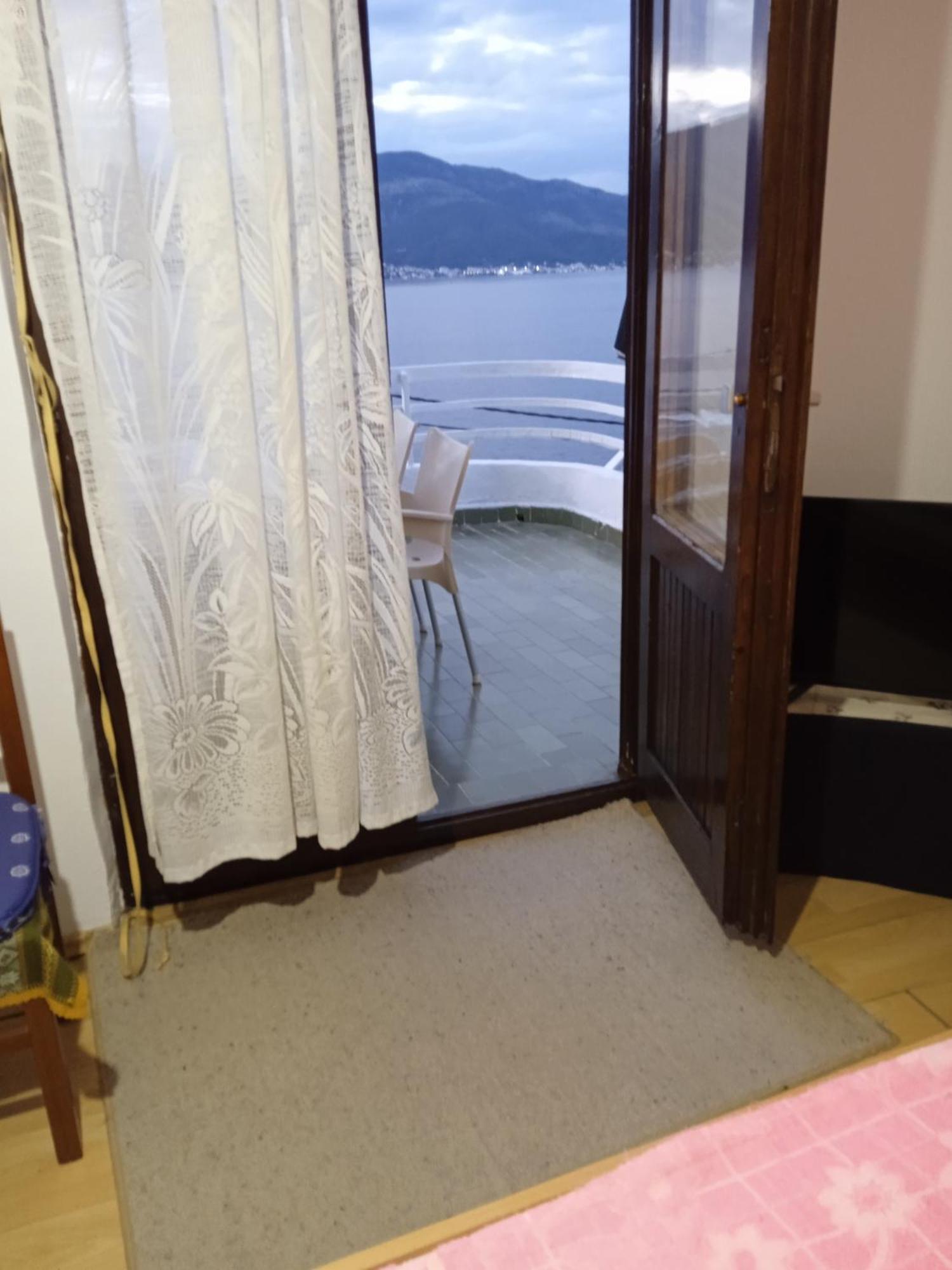 Apartments Sino More Tivat Extérieur photo